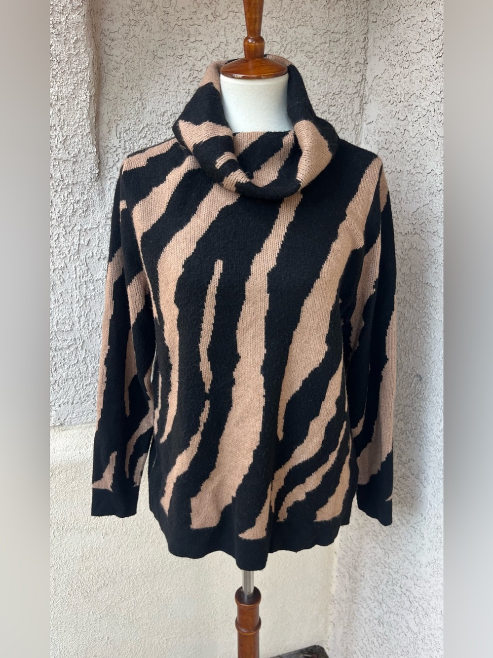 Soft surroundings sweater Medium